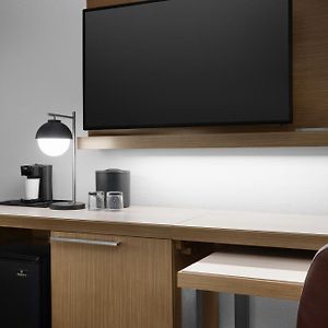Standard King Room Hearing accessible